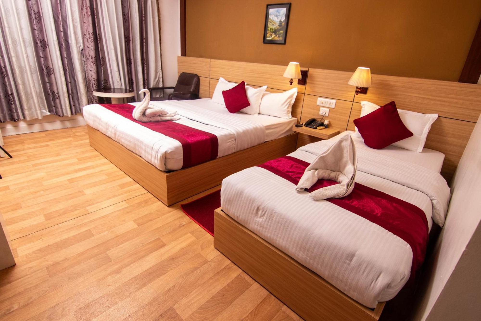 Hotel Ananda Inn Рамміндей Екстер'єр фото